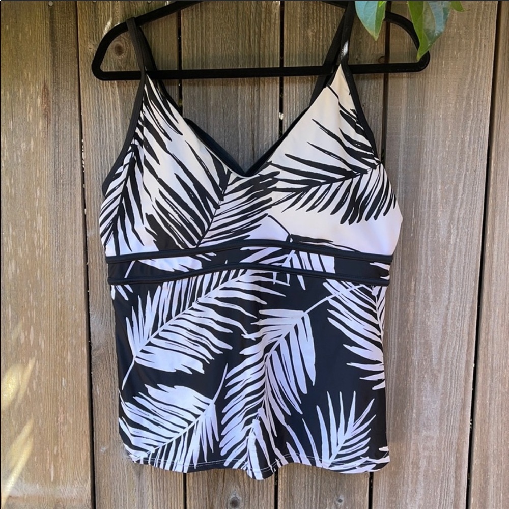Kona Sol XL b&w tropical palm tankini top